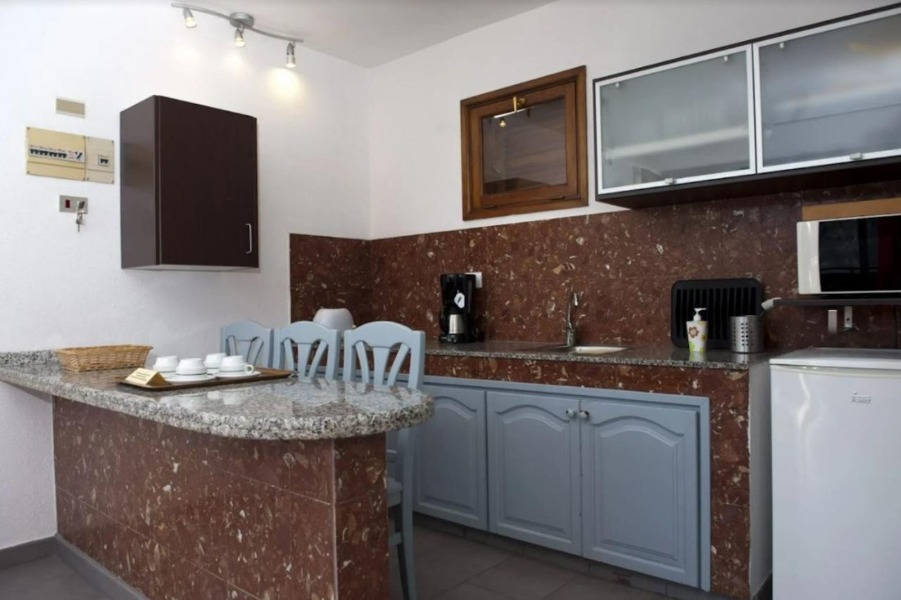 Apartamentos Miriam Puerto Rico  Eksteriør billede